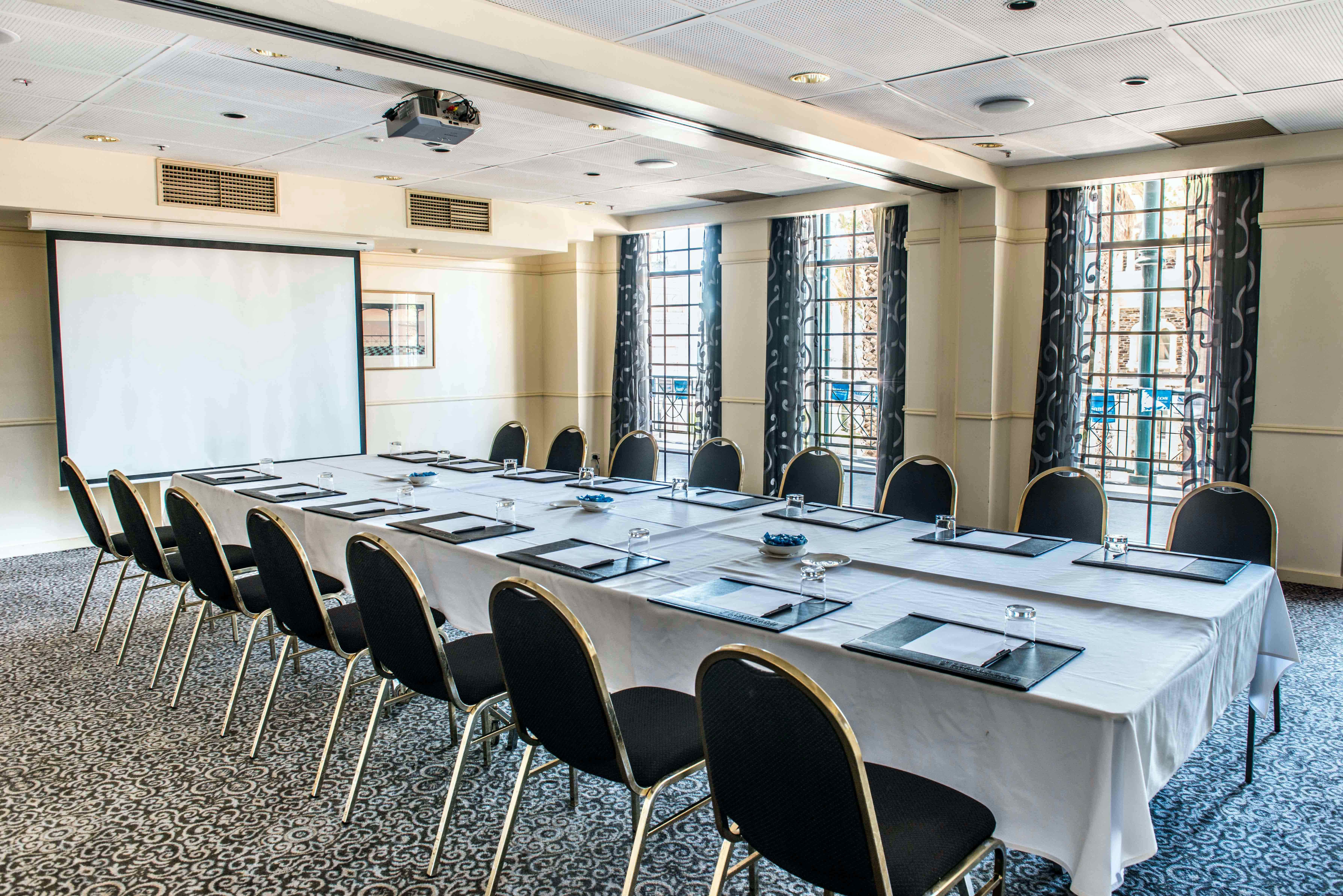 Stamford Grand Adelaide Hotel